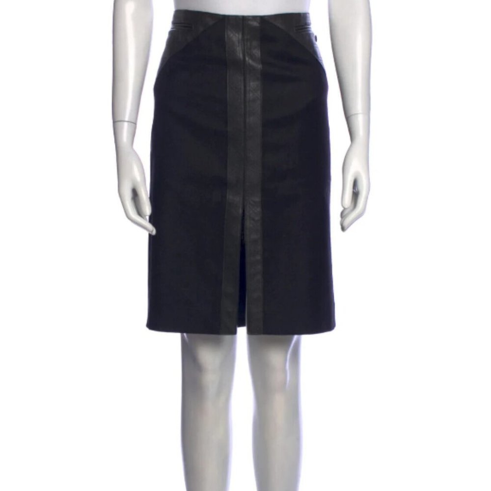 CHANEL 2010 Knee-Length Skirt Black LeatherTrim BusinessCareerWork Sz M/US6/FR38